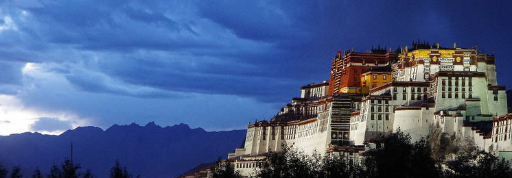 西藏全景八日游