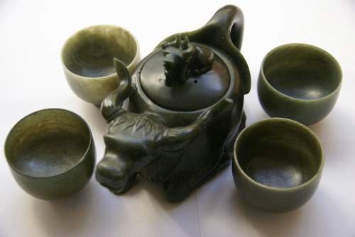 仁布玉茶具