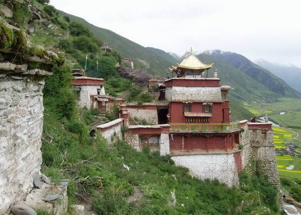 直孔替寺图片