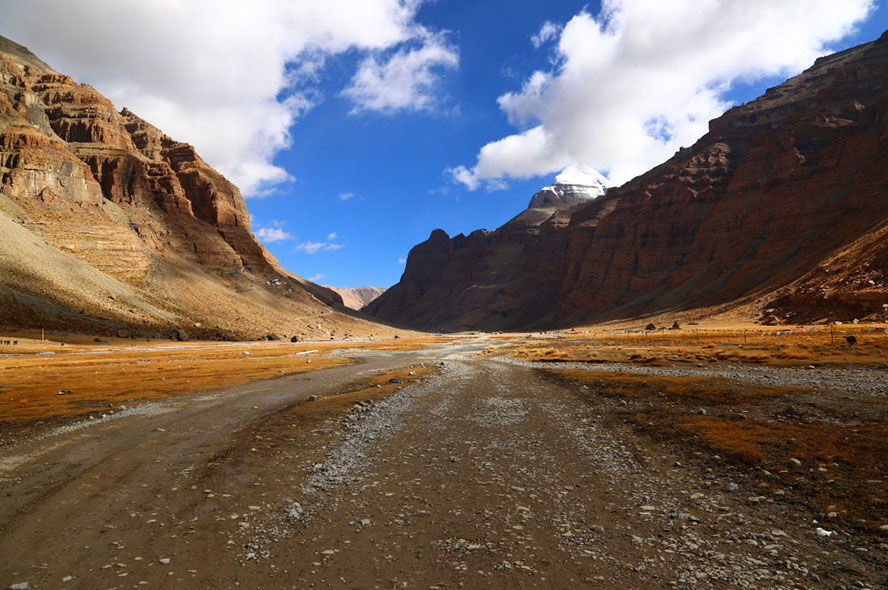 西藏昌都旅游：自驾最美景观大道看见人生之路